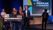 Mélanie Borgolotto, gérante d'une librairie, récompensée lors de la soirée Makilak, organisée par la CCI Bayonne Pays Basque.